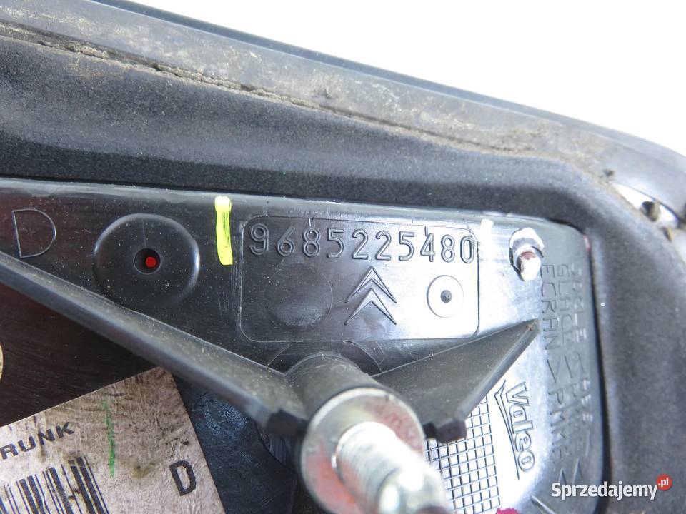 LAMPA PRAWA TYLNA KLAPA CITROEN C3 II 9685225480 Motoryzacja