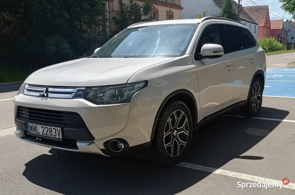 Mitsubishi Outlander salon 4x4 faktura VAT ASR (kontrola trakcji) Outlander dolnośląskie Strzegom