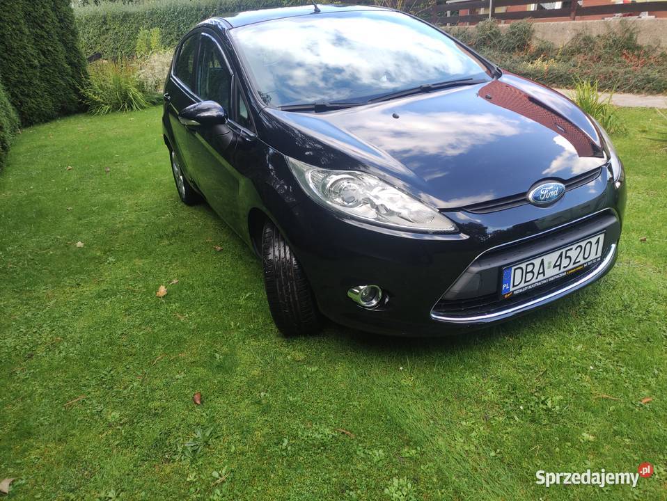 Ford fiesta TYTANIUM 12benzyna 82 manualna Fiesta Motoryzacja Głuszyca