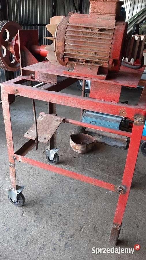 Łuparka świdrowa do drewna drzewa rębak łupak mazowieckie Mrozy