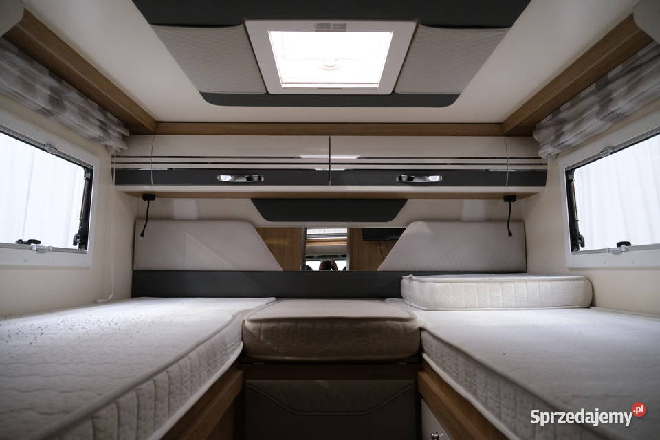 FORD ROLLER TEAM ZEFIRO 287 TL 2022 199500 ccm Warszawa