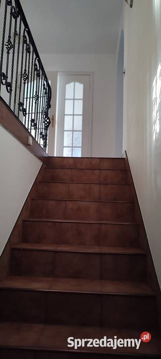 Sprzedam dom 440m2 samowystarczalny Liczba pokoi 9 Kozienice