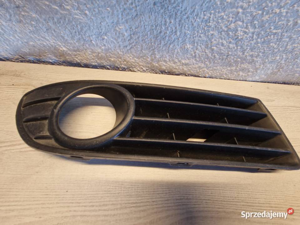 Kratka zderzaka Vw Polo 200509 strona prawa Kwilcz