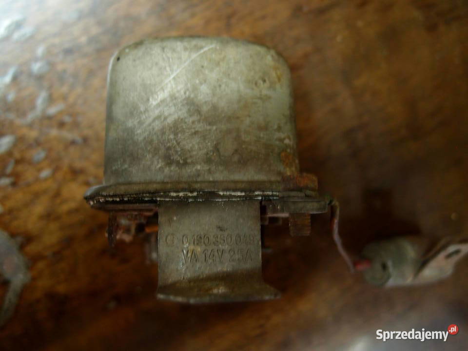 Regulator napięcia bosch 14V 25A Opel Rekord Łódź