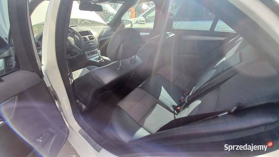 C220CDI 170 Pakiet AMG Bi Xenon Klimatronic czujnik parkowania Kalisz sprzedam