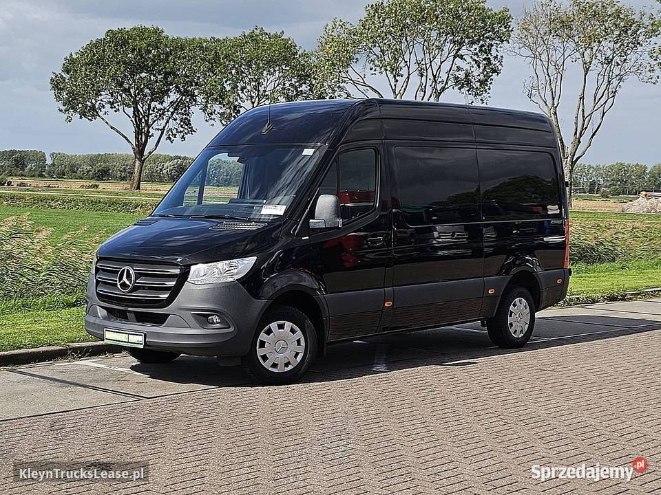 MercedesBenz SPRINTER 317 L2H2 Navi Mbux AC manualna Samochody dostawcze
