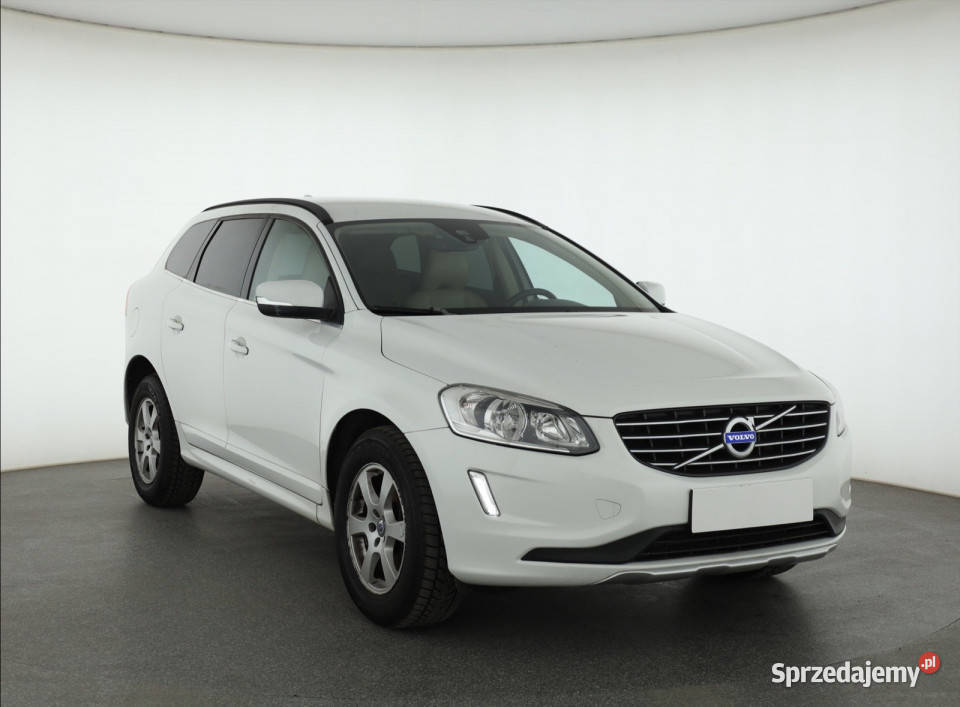 Volvo XC60 D4 biały