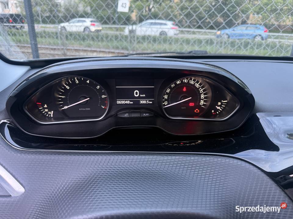 Peugeot 208 nieuszkodzony mazowieckie Warszawa