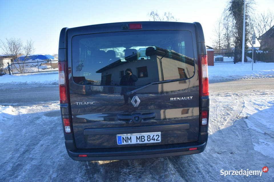 Renault Trafic 16D 9Osobowy Long Nawiewy Navi Majdan Sieniawski