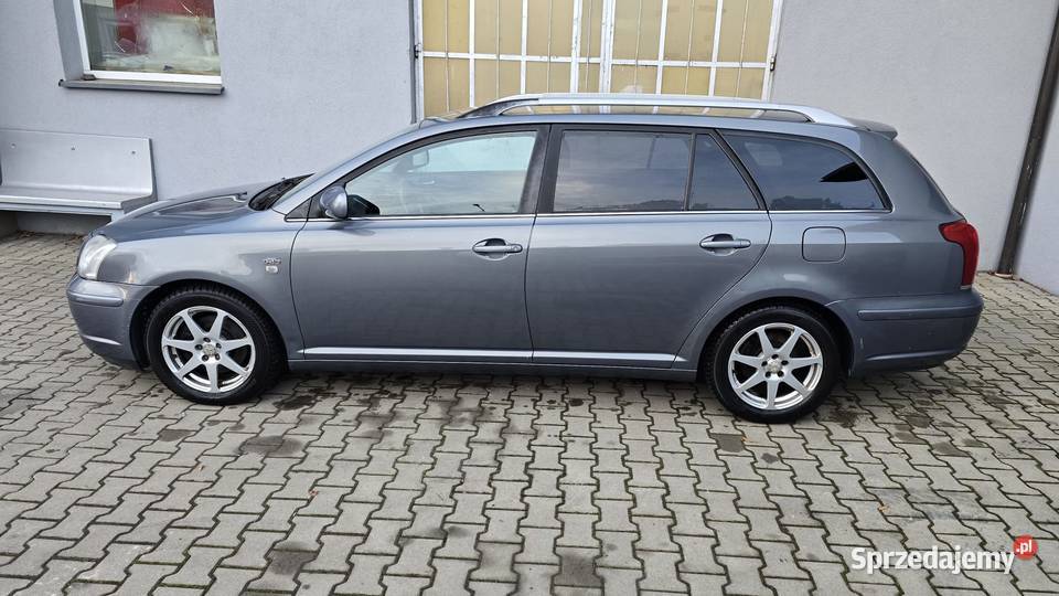 Toyota Avensis 20 D4D Prestige Nowy Świętów