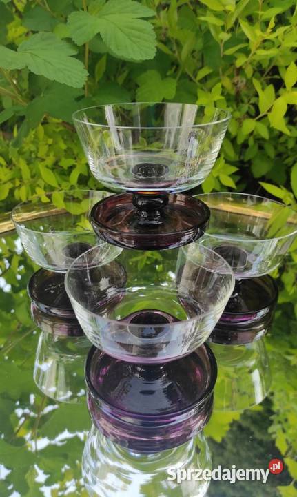 Kolekcjonerskie pucharki na podstawie ze szkła łódzkie sprzedam