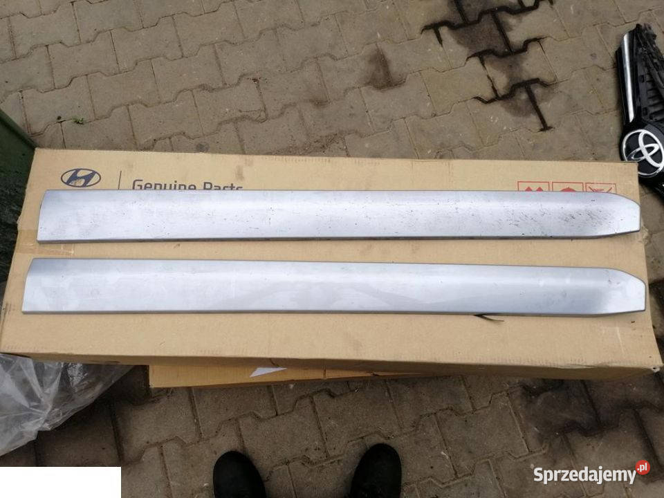 MITSUBISHI OUTLANDER LISTWA DRZWI DOLNA osobowe lubelskie Kozubszczyzna