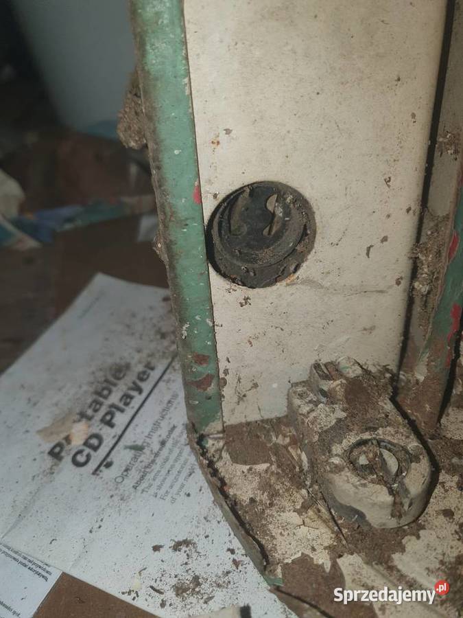 Stara industrialna oprawa lampa uliczna mazowieckie Warszawa