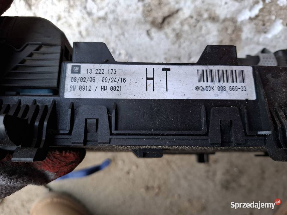 Komputer Skrzynka Bezpieczników Opel Astra H Wisznice sprzedam