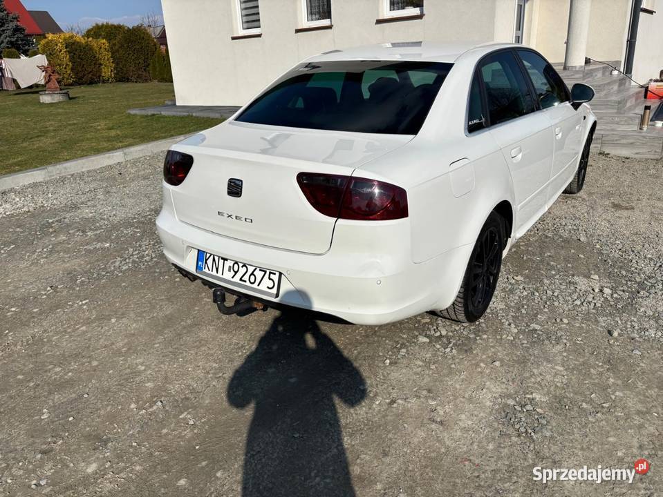 Seat exe Sedan / Limuzyna