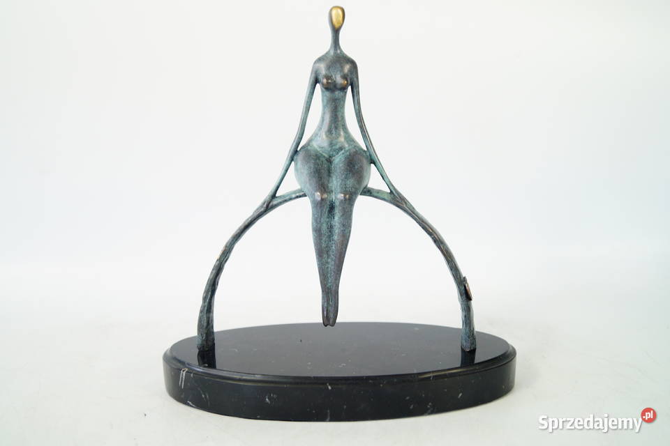 Figura z brązu rzeźba Nowoczesna siedzaca Gizałki