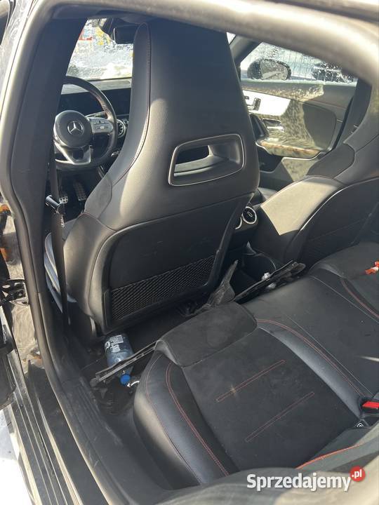 CLA W118 uszkodzony 13 benzyna 110