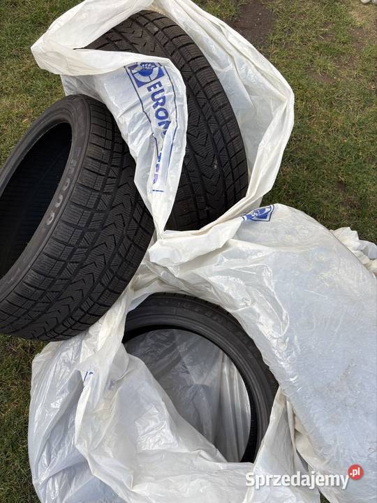 Opony zimowe 4 sztuki komplet 19cale Nowe Bielice