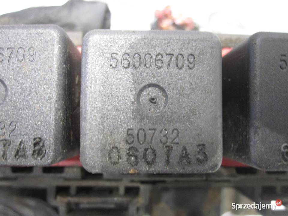 DODGE NITRO 08r skrzynka przekaźników Kielce