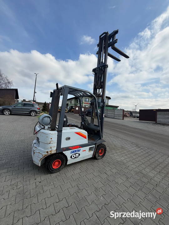 wózek widłowy FIAT OM G20 LPG 2000 TRIPLEX 44m Działoszyn