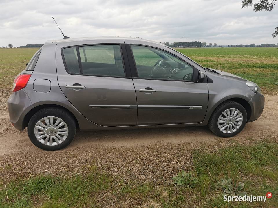 Renault Clio 75KM Czarnków