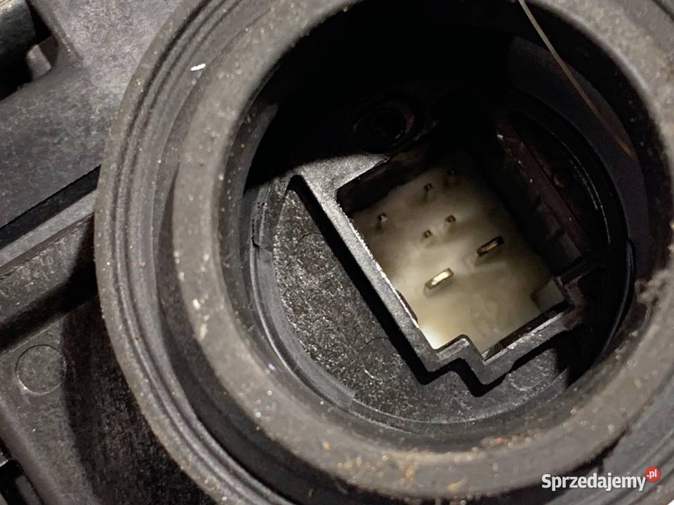 PODNOŚNIK SZYBY PRAWY TYŁ TOYOTA CHR 69830F4010