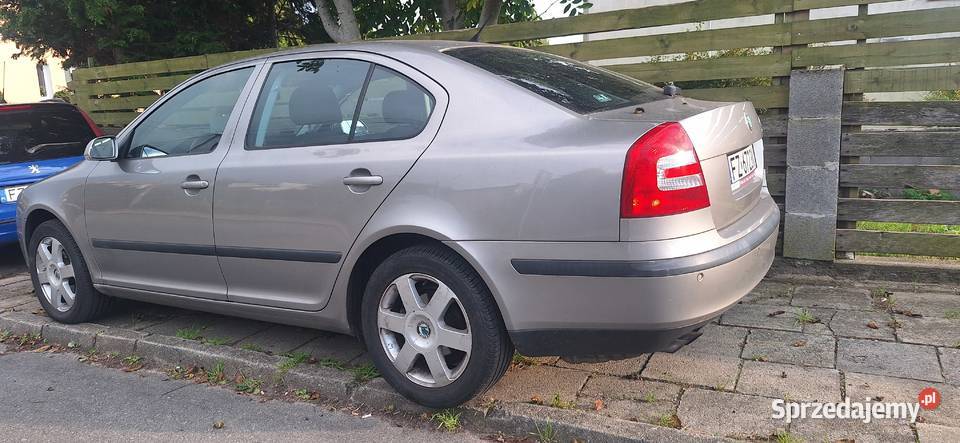 Skoda octawia 200 20 benzyna 6 biegów super stan