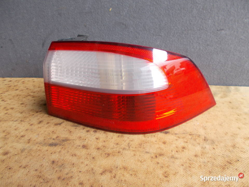 renault LAGUNA 2 02r 18 16v lampa tylna prawa w Zamość