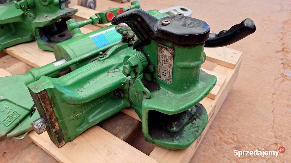Zaczep automatyczny do ciągników rolniczych 390 System zaczepowy Maszewo