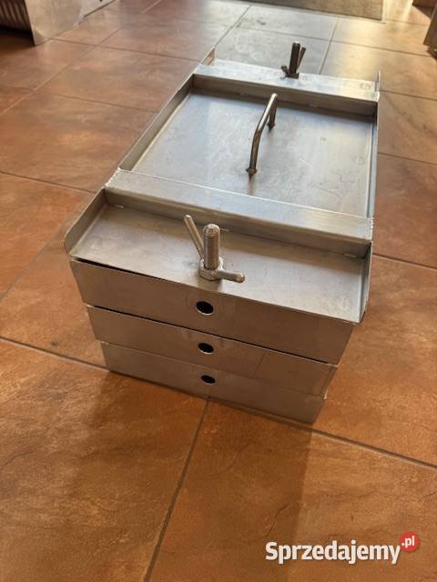 Wieża kolumna parzelnicza forma do mięsa Gastronomia dolnośląskie Głogówko