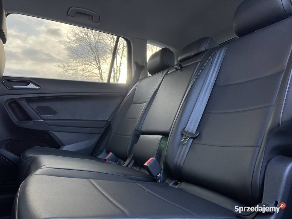 Volkswagen Tiguan 2018 czarny mazowieckie Warszawa