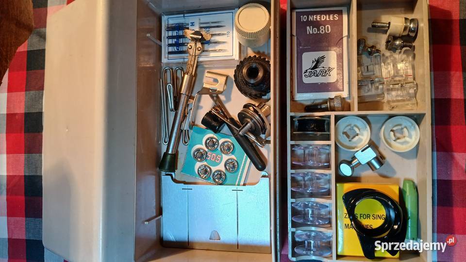 Sprzedam przyborniki do maszyn szyjących Łucznik Zgierz