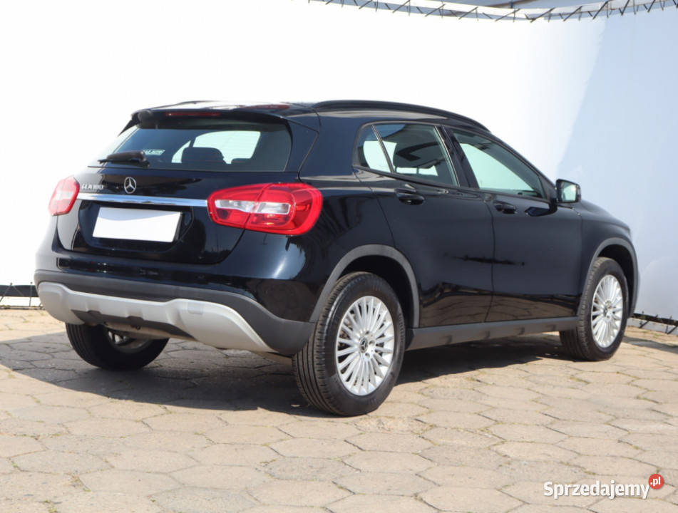 Mercedes GLA GLA 180 isofix