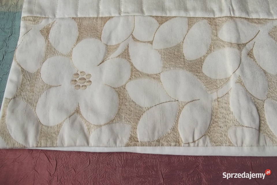 Dwie poduszki kwiaty Piekary Śląskie