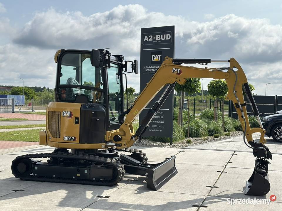 FABRYCZNIE NOWA MINIKOPARKA CATERPILLAR 3027 CR Rok produkcji 2025 Tuliszków sprzedam