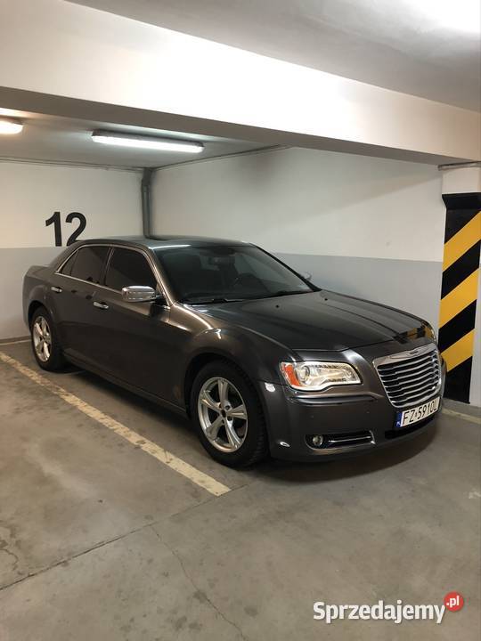 Chrysler 300C 57 Hemi LPG 2013 bogata wersja Zielona Góra