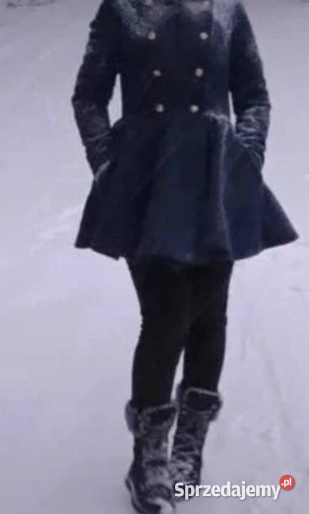Płaszcz rozkloszowany polska produkcja Rozmiar 38(M) Kurtki i płaszcze Augustów