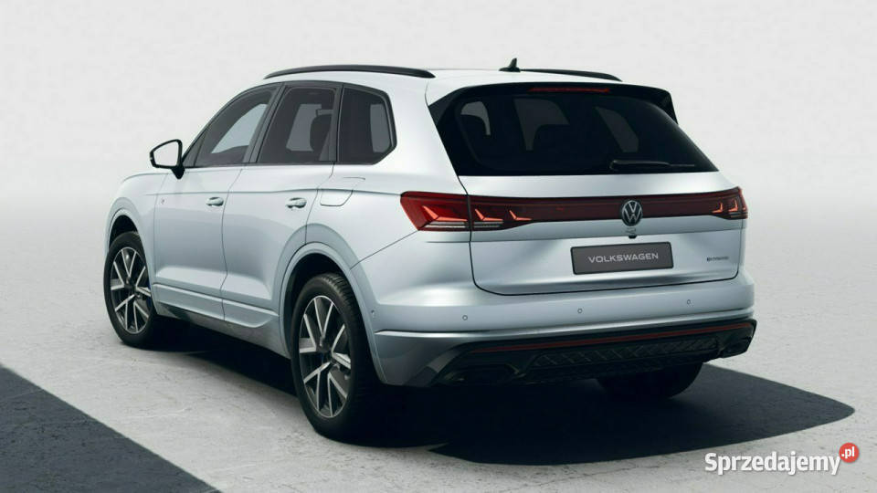 Volkswagen Touareg R 30 V6 TFSI eHybrid 4Motion światła przeciwmgielne Łódź