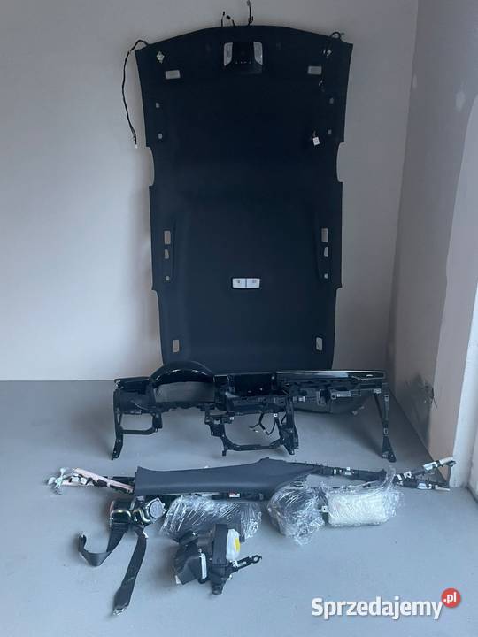 Części Toyota Corolla e21 20192023 konsola podkarpackie Mielec sprzedam