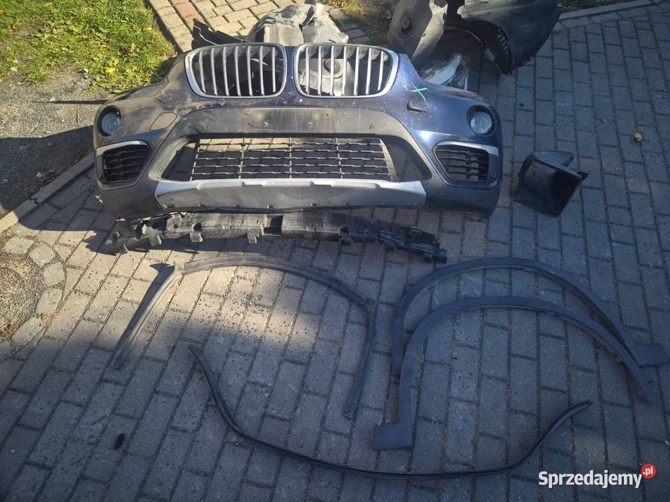 BMW X1 20 xDrive kosmetyczna szkoda zadbana na Żórawina
