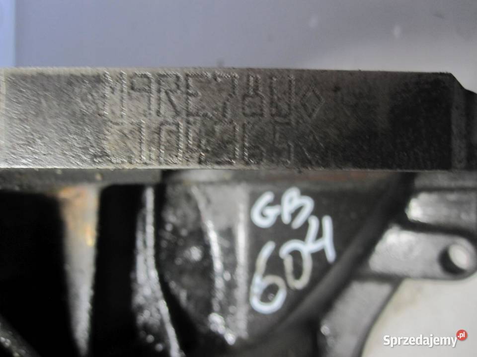 TRAFIC VIVARO 20 DCI M9R780 115 08r Blok silnika