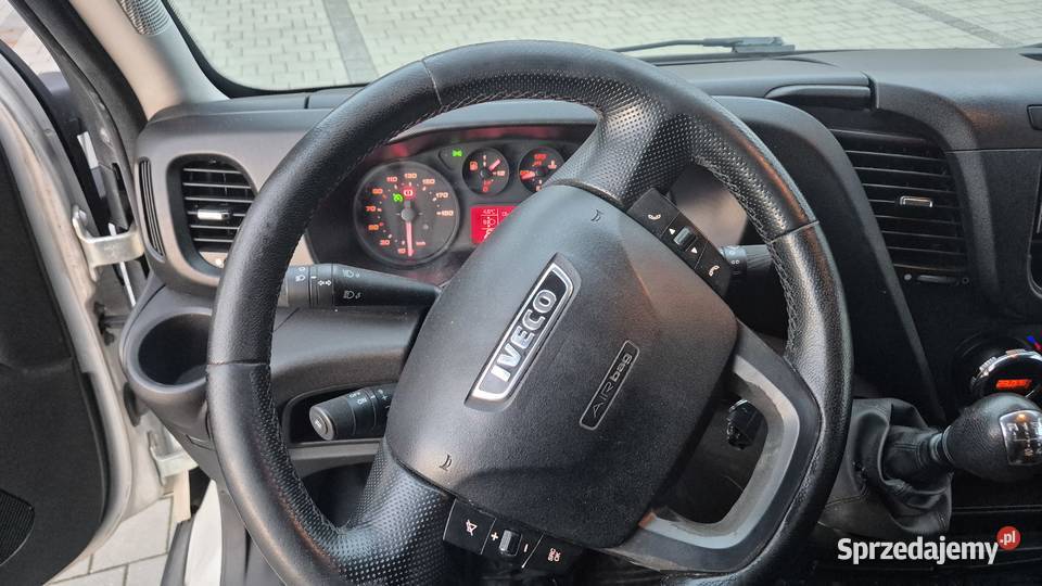 IVECO DAILY 35150 2015 DMC 35T fv 23 śląskie Częstochowa sprzedam