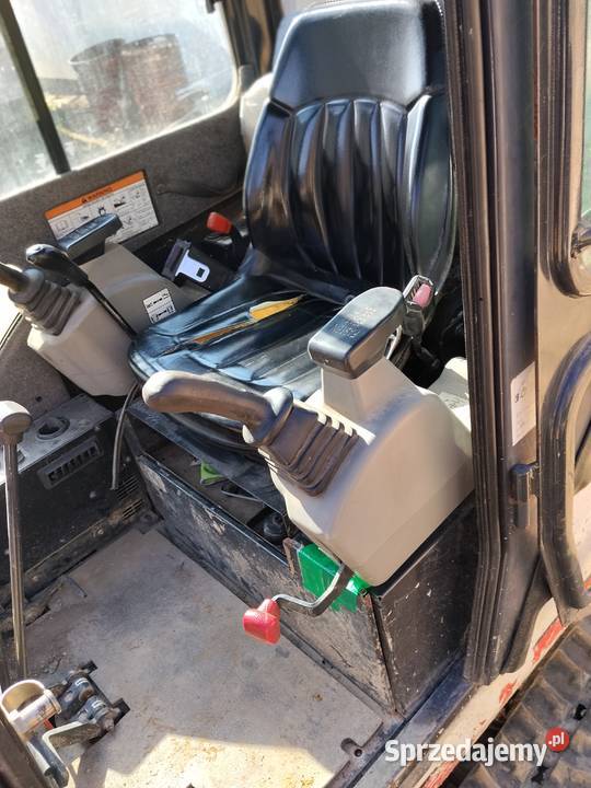 Massey Ferguson ciągnik komunalny 30 koni bobcat Koparko ładowarki małopolskie Krzeszowice