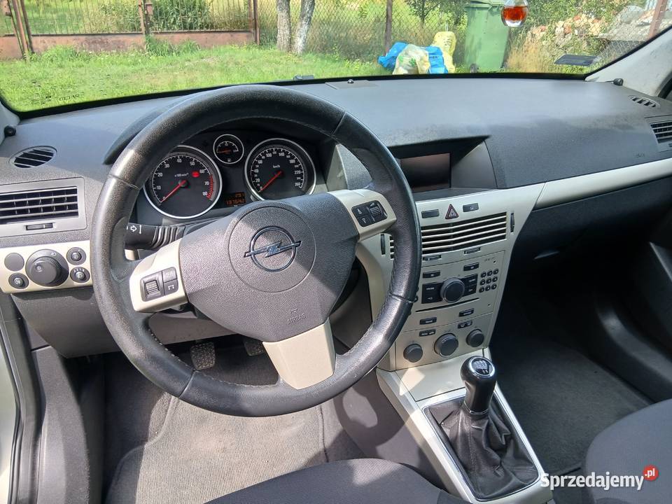 Opel Astra H 16 115 137 Bez wkładu Końskie sprzedam
