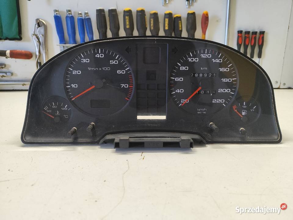 Licznik VDO Audi 80 16 ADA 288