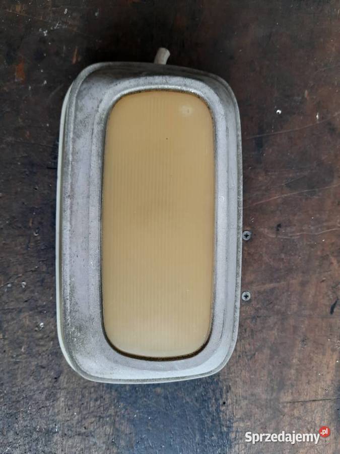 Lampa do przyczepy kempingowej kampera Skokowa