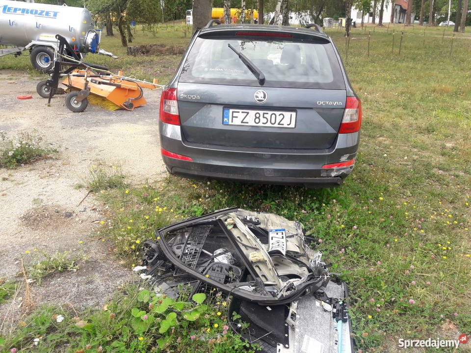 auto powypadkoweskoda octavia Octavia