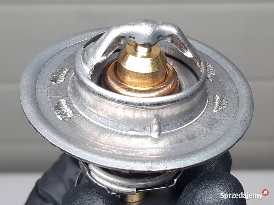 TERMOSTAT MITSUBISHI L200 L300 PAJERO 1 76C osobowe Mielęcin