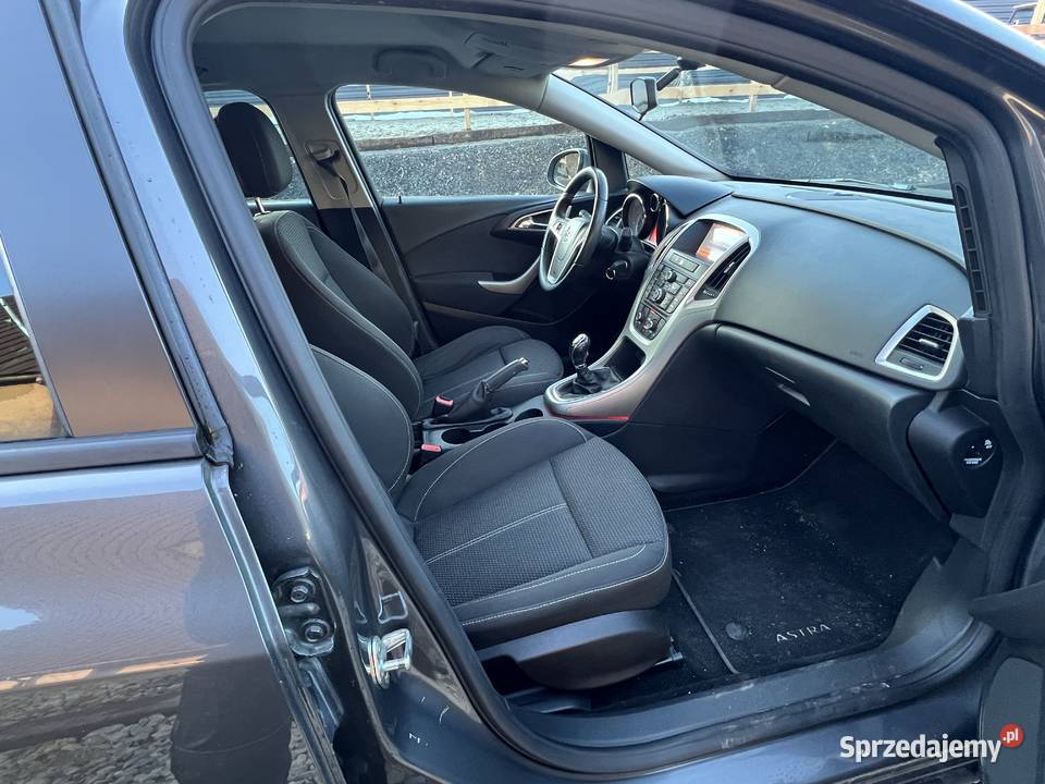 Opel Astra 17 diesel 2012 110 269 bezwypadkowa wielofunkcyjna kierownica Zamość