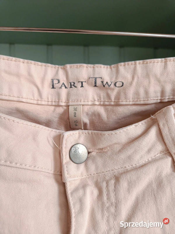 Kremowe bladoróżowe jeansy straight Part Two r M